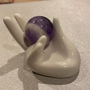 Chevron amethyst with stand